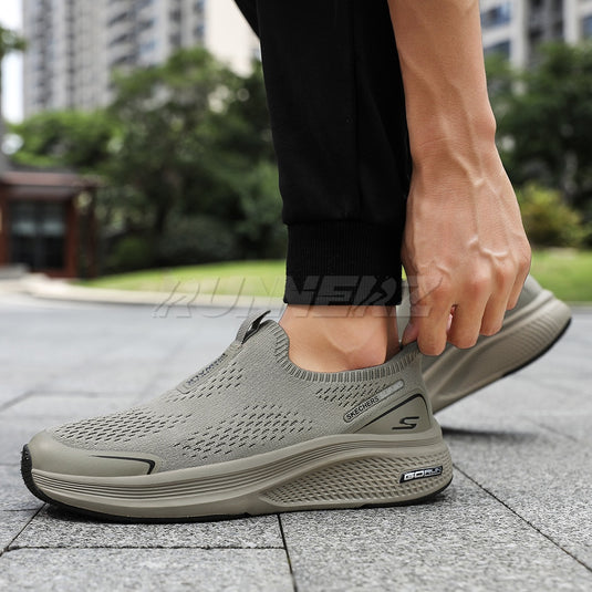 Skechers Slip-ins GO RUN Ultra Light – Hands-Free Comfort & Air-Cooled Cushioning | Best Walking & Running Shoes - 237712