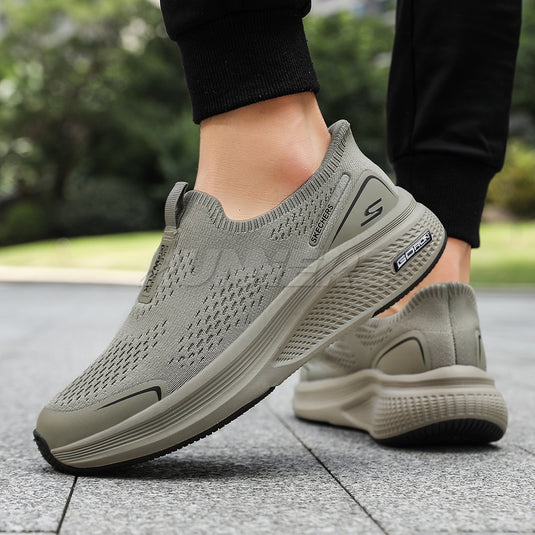 Skechers Slip-ins GO RUN Ultra Light – Hands-Free Comfort & Air-Cooled Cushioning | Best Walking & Running Shoes - 237712