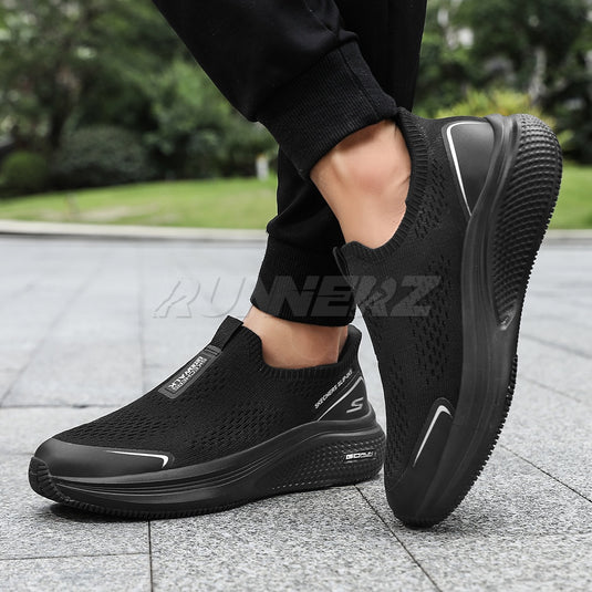 Skechers Slip-ins GO RUN Ultra Light – Hands-Free Comfort & Air-Cooled Cushioning | Best Walking & Running Shoes - 237712