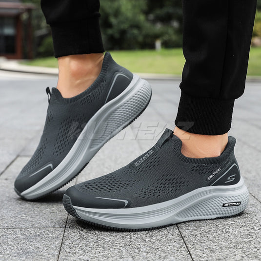 Skechers Slip-ins GO RUN Ultra Light – Hands-Free Comfort & Air-Cooled Cushioning | Best Walking & Running Shoes - 237712