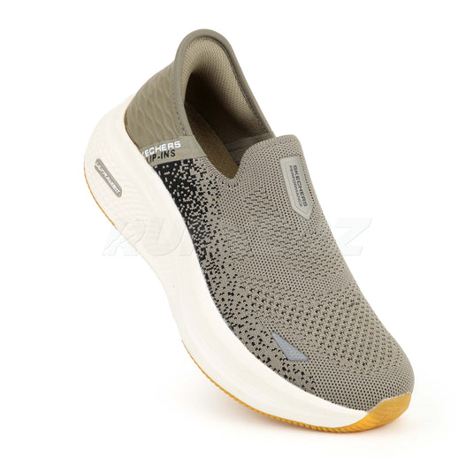 Skechers Slip-ins: GO RUN Performance Shoes | Flat 30% Off in Pakistan - 015