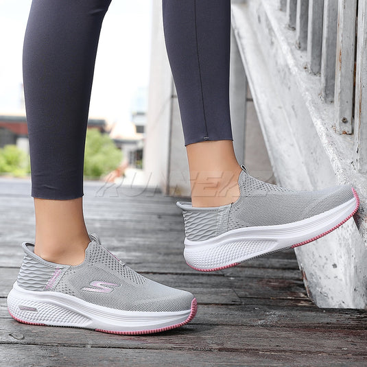 Buy Skechers Slip-ins GO RUN for Women | Air-Cooled, Hands-Free Shoes – Flat 28% OFF in Pakistan | F-668