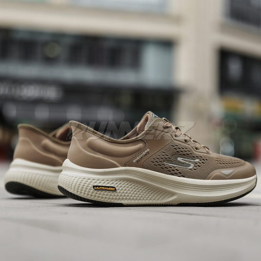 Skechers Hands Free Slip-ins GO RUN Ultra Light Price in Pakistan | Buy Online from Runnerz | SKU-A2503