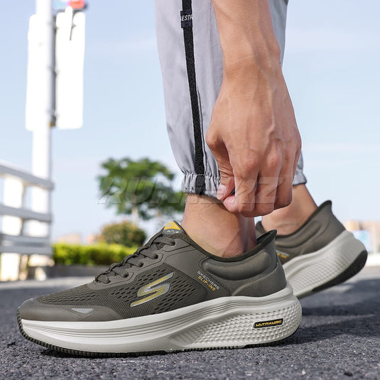 Skechers Hands Free Slip-ins GO RUN Ultra Light Price in Pakistan | Buy Online from Runnerz | SKU-A2503