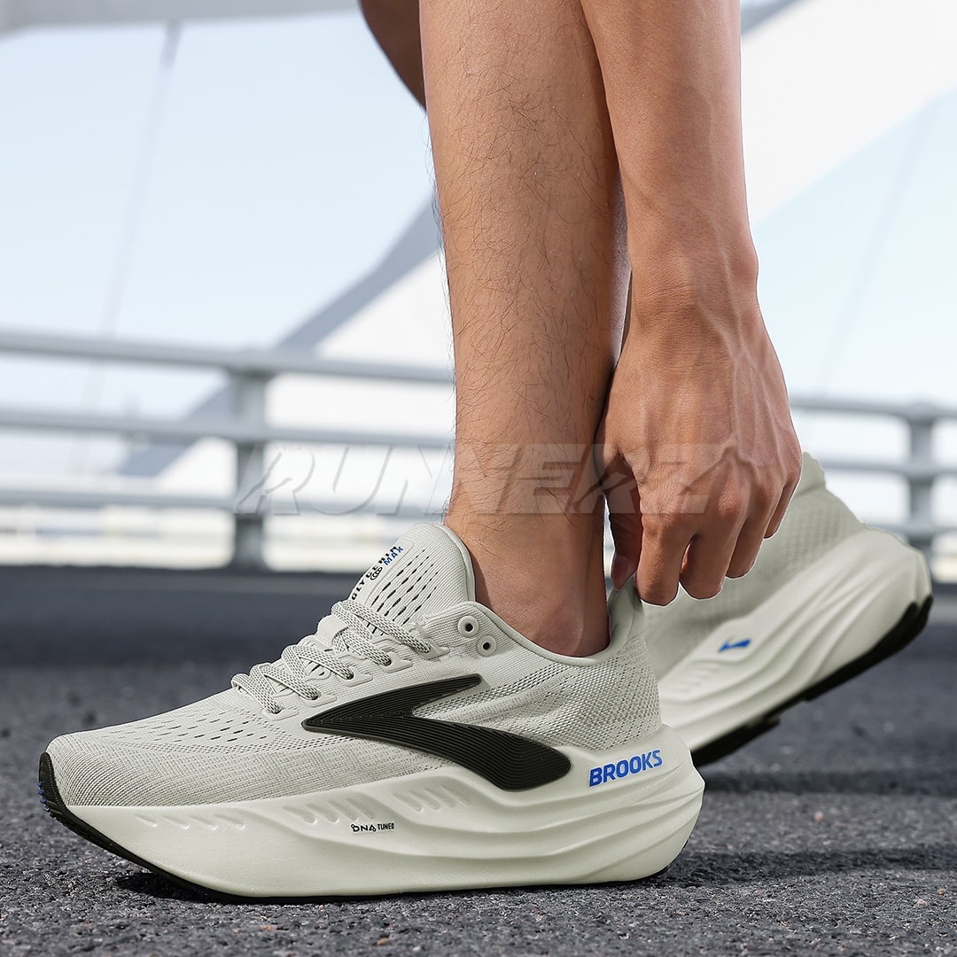 Brooks Glycerin Max Running Shoes in Pakistan | SKU-A3 Main image