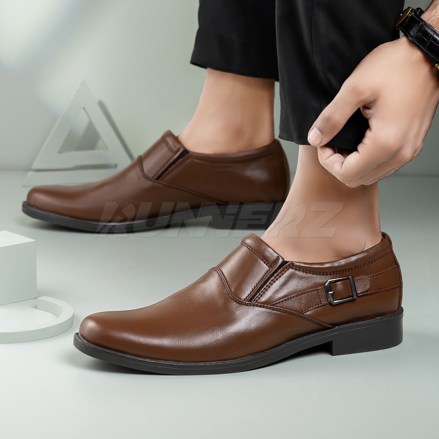 Victory Slip-On – Best Men’s Leather Formal Shoes in Pakistan | Buy Now - 812 Main image