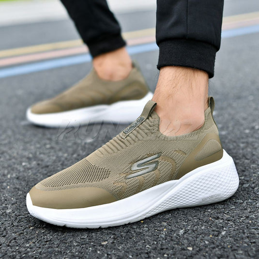 Skechers GORUN VAPORFOAM - Ultra-Light Comfort with Air-Cooled Memory Foam® at Best Price in Pakistan - 209