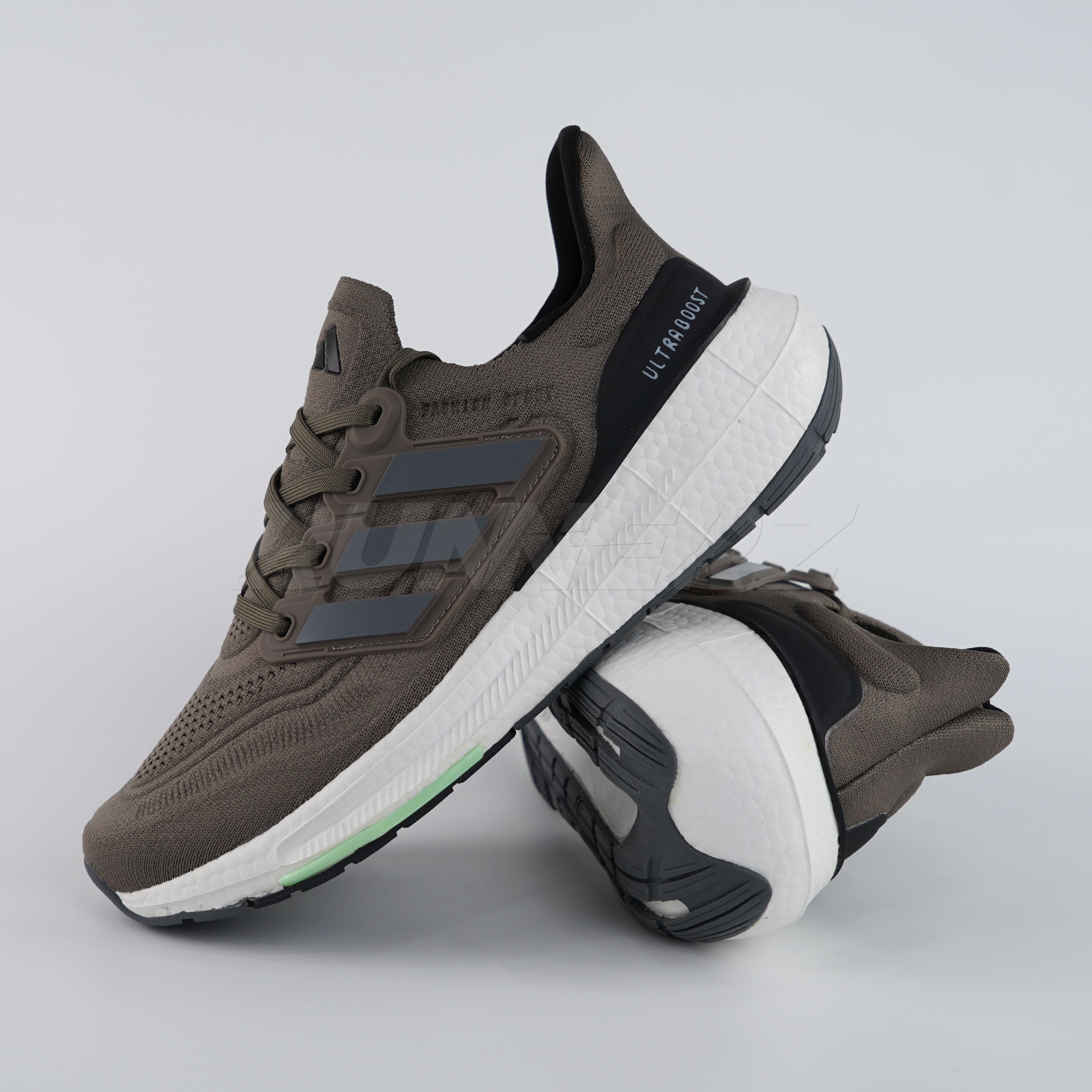 Adidas shoes price pakistan best sale